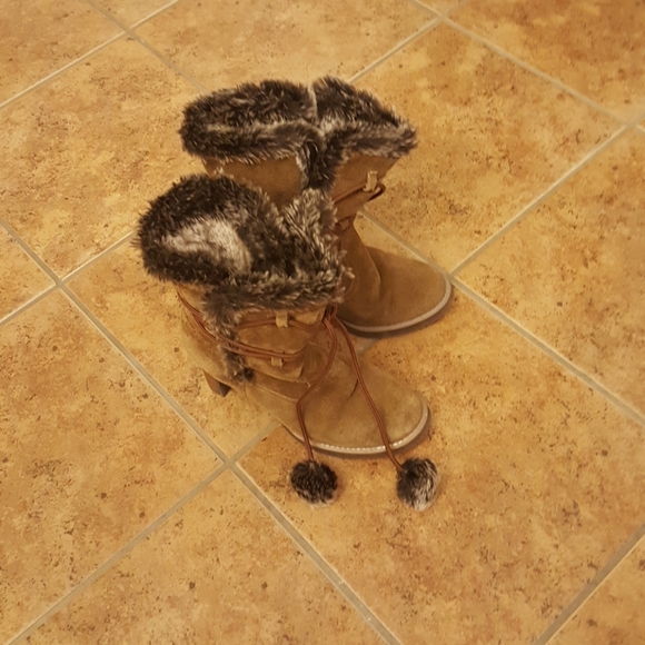 Boots - Picture 1 of 6